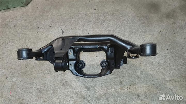 Балка задняя BMW X3 E83