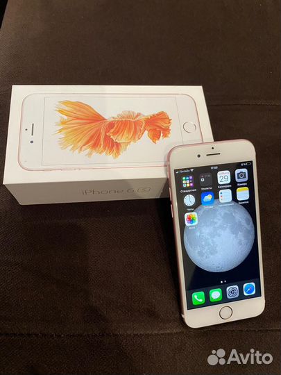 Телефон iPhone 6s