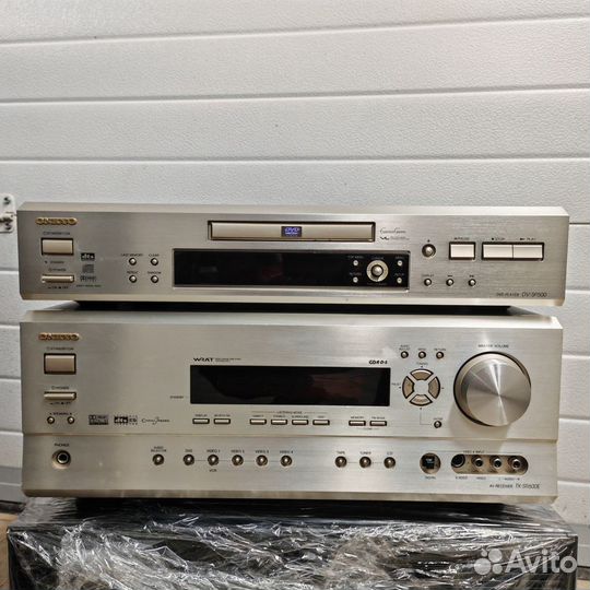 Onkyo tx sr600e + dvd