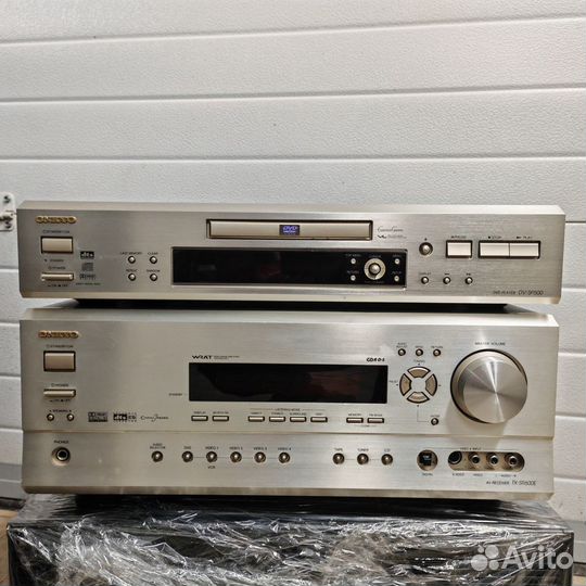 Onkyo tx sr600e + dvd