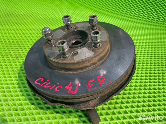 Кулак передний правый Honda Civic 4D 2006-2012