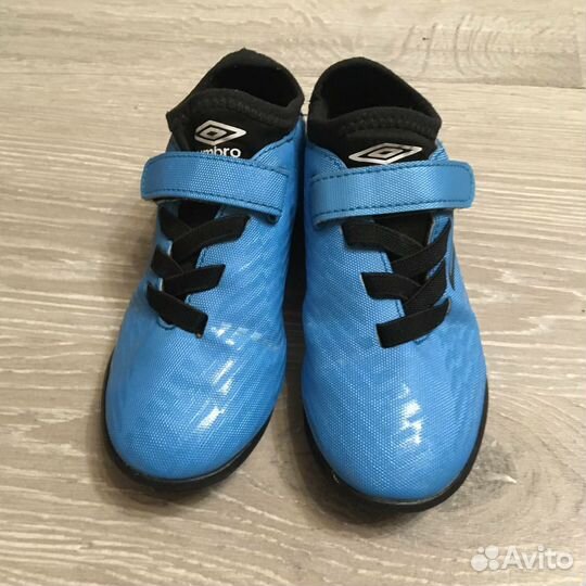 Футбольные бутсы кеды сороконожки Umbro 28,5 185мм