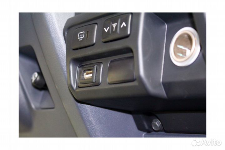 USB разъем в штатную заглушку для Nissan