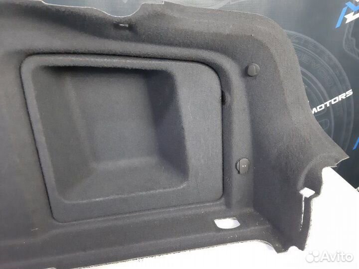 Обшивка багажника правая Audi A6 C6 AUK 2005