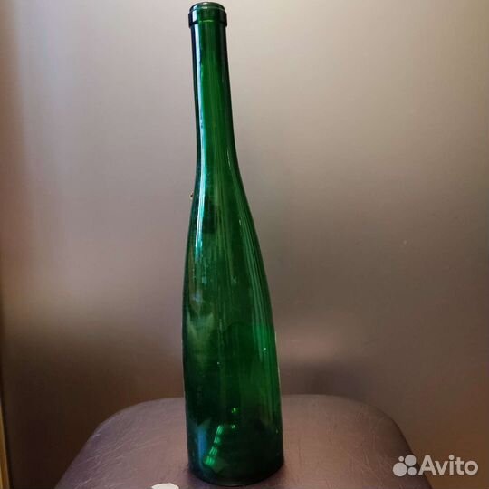 Бутылка Виноградное вино 