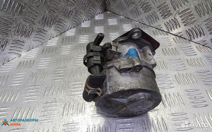 Насос вакуумный Suzuki Grand Vitara 2 2006