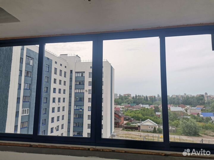 Алюминиевая рама на балкон