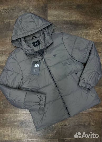 Легкие куртки Armani эргономичные