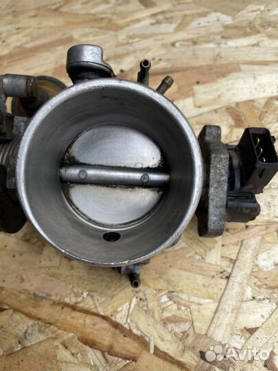 Дроссельная заслонка passat b3