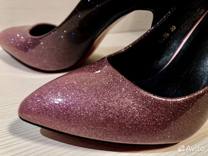 Туфли-лодочки женские на мини ножку; 35 размер