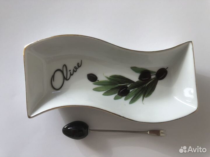 Блюдо для оливок с вилочкой 15 см