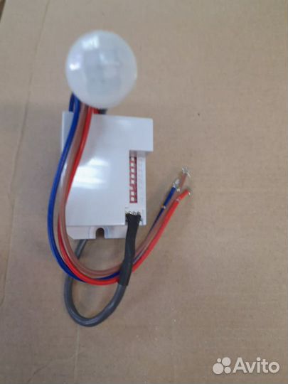 Датчик движения и на взмах руки