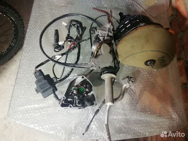 Запчасти на двигатель kawasaki kx250f 2008 года