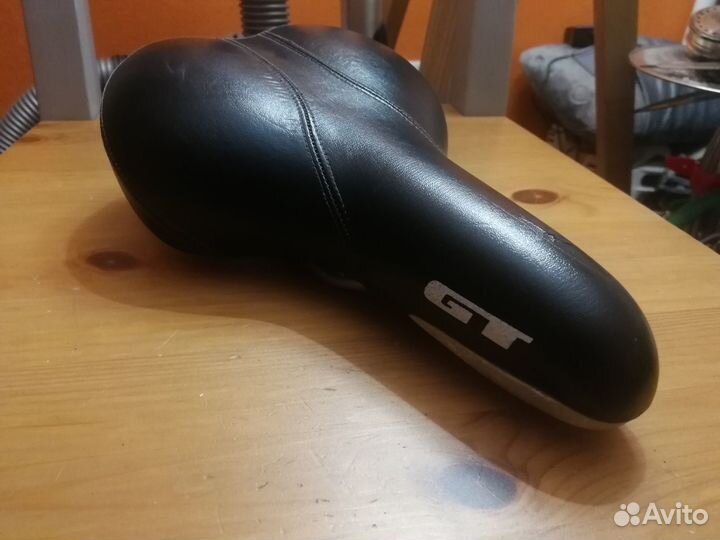 Седло велосипедное GT