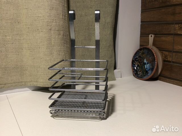 Подвесная полка для хранения столовых приборов