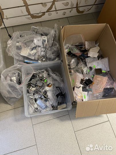 Запчасти на старые телефоны Nokia, Samsung и др