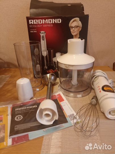 Блендер Redmond