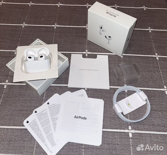 Airpods 3 (premium) (+чехол)