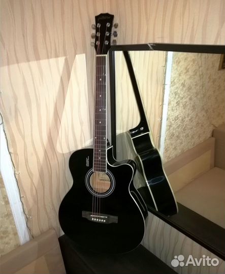 Электроакустическая гитара