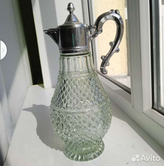 Винтажный кувшин