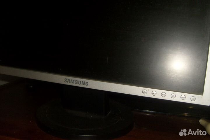 Монитор для компьютера 27