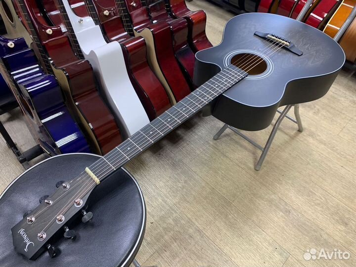 Гитара акустическая с металлическими струнами