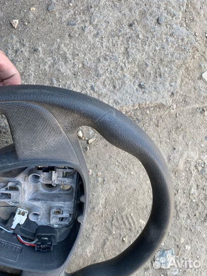 Руль Рено Логан 2