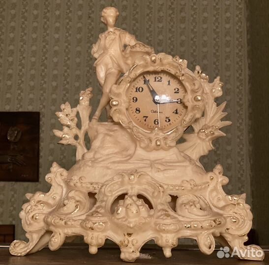 Статуэтка- Часы