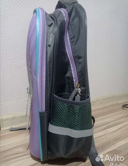 Портфель школьный новый