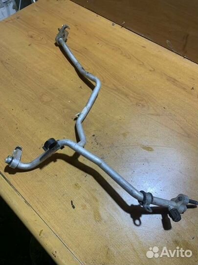 Трубка кондиционера Chevrolet Trailblazer 31Ux 2.8