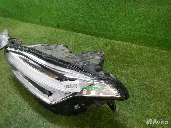Фара левая Volvo XC90