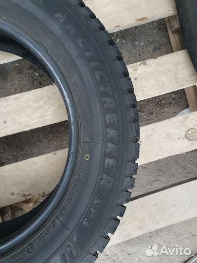 Maxxis ArcticTrekker NP3 205/65 R16