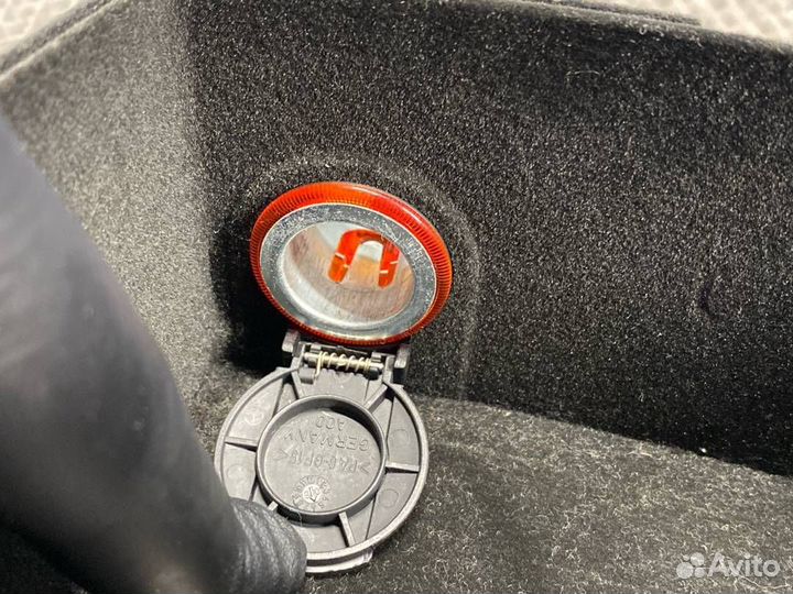 Вставка для вещевого ящика Audi A4 Avant B8 cdhb