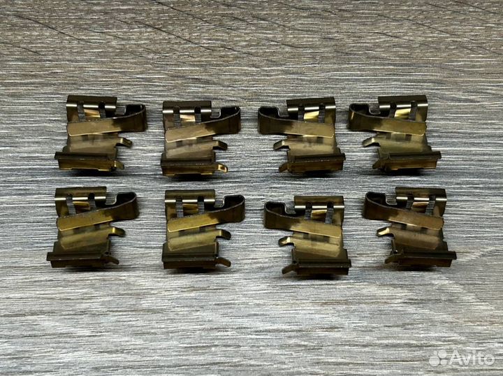 Монтажный комплект тормозных колодок Toyota/Lexus