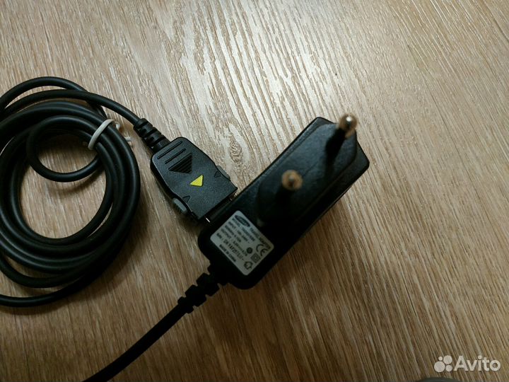 Кабеля, шлейфы, зарядки, переходники