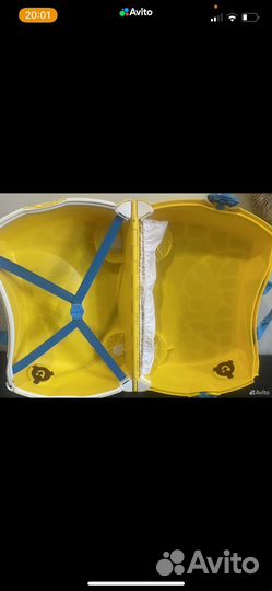 Чемодан на колесах детский trunki