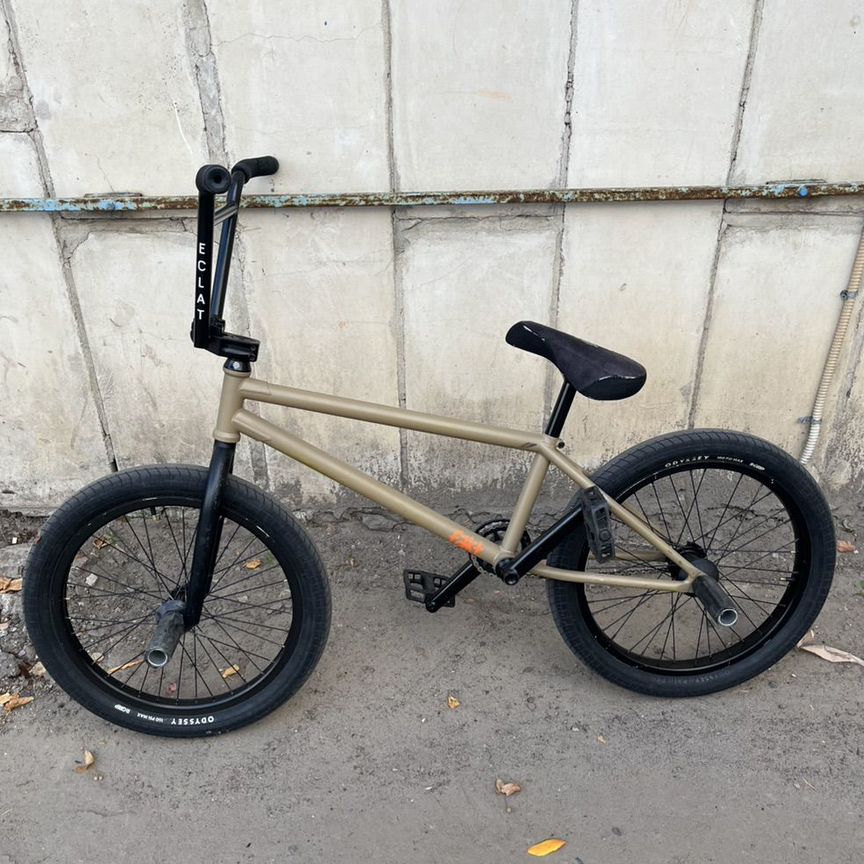 UNITED MOTHERSHIP 20.8 BMXフレーム 迷彩柄 BMX Frames - United BMX