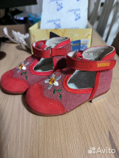 Туфли ясельные для девочки р. 18-19, 21-22