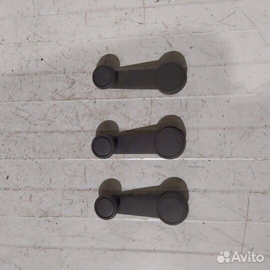 Ручка стеклоподъемника задняя Ford Focus 1