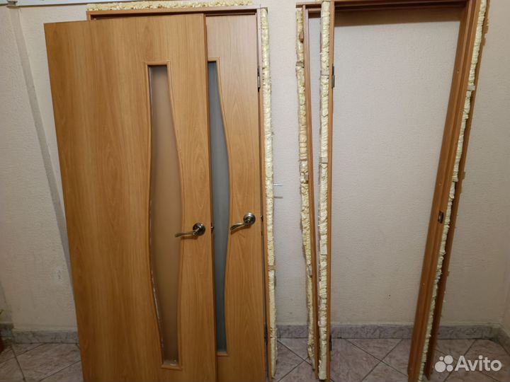 Межкомнатные двери бу с коробкой, 60 2 шт, 50 1 шт