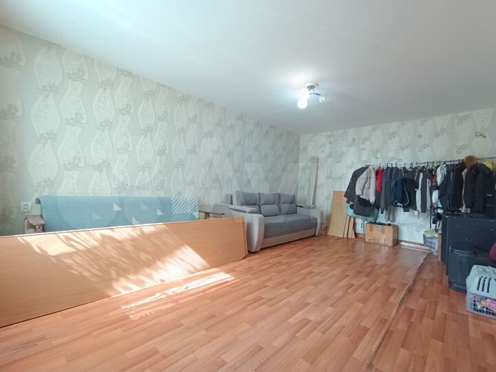 2-к. квартира, 71 м², 1/10 эт.