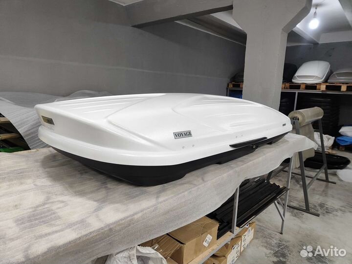 Aвтобокс Voyage extreme 216см V500L матовый