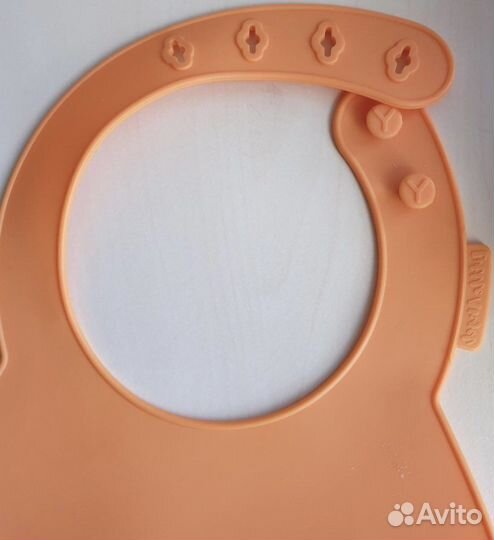 Нагрудник силиконовый