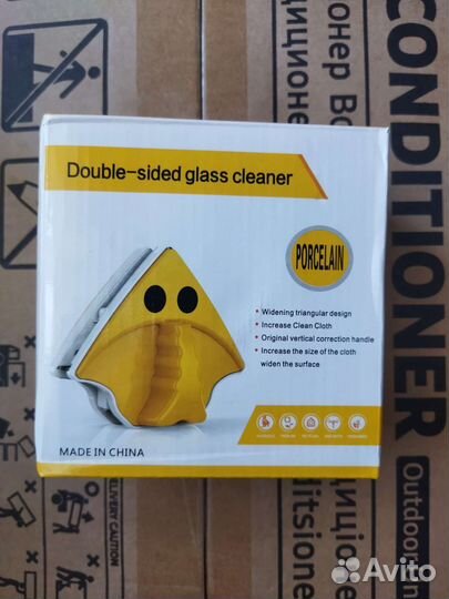 Магнитная щетка для мойки окон