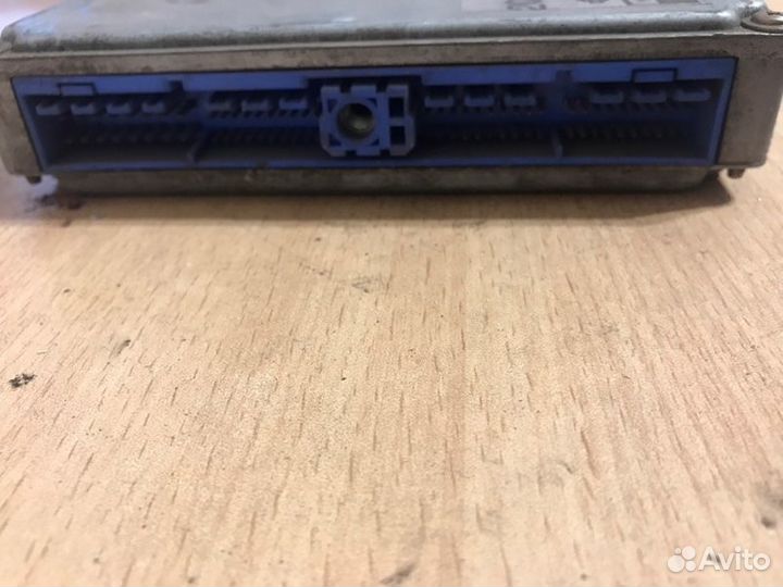 Блок управления двс Nissan Presage