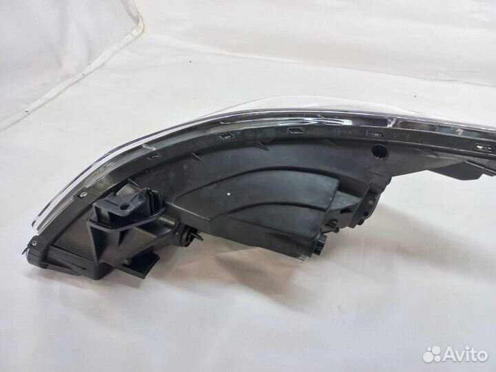 Фара передняя Hyundai Solaris 2014-2017 правая