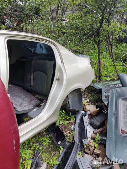 Крыло заднее Peugeot 206 седан