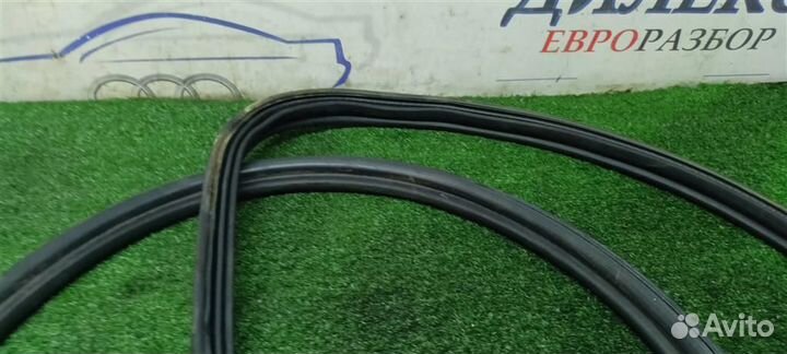 Уплотнитель багажника Audi Audi A8 4E 2002-2007