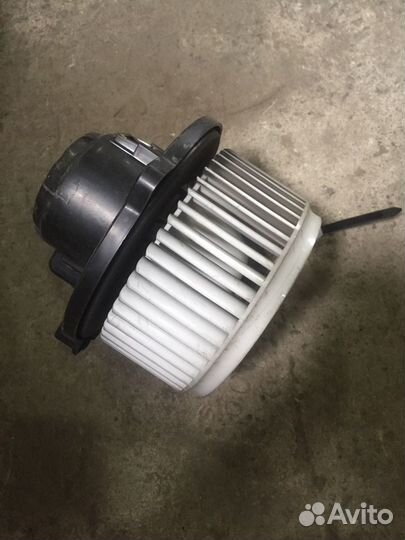 Моторчик отопителя Chevrolet Captiva C 100