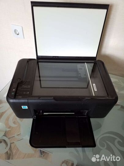 Принтер,сканер HP Deskjet F 2493